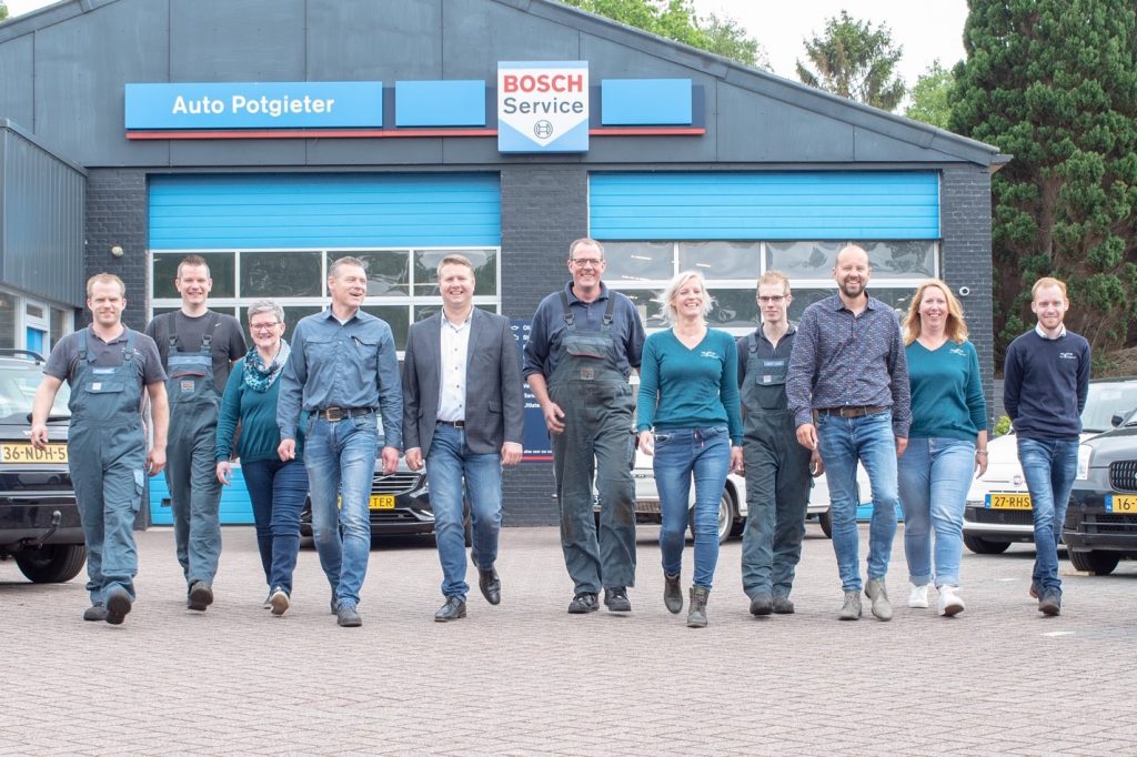 bosch car center gps tracker